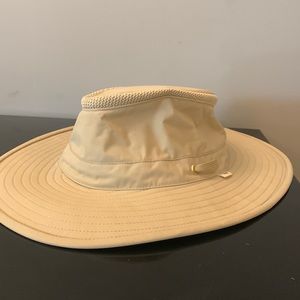 Tilley Airflo broad brimmed hat XL. NWOT
